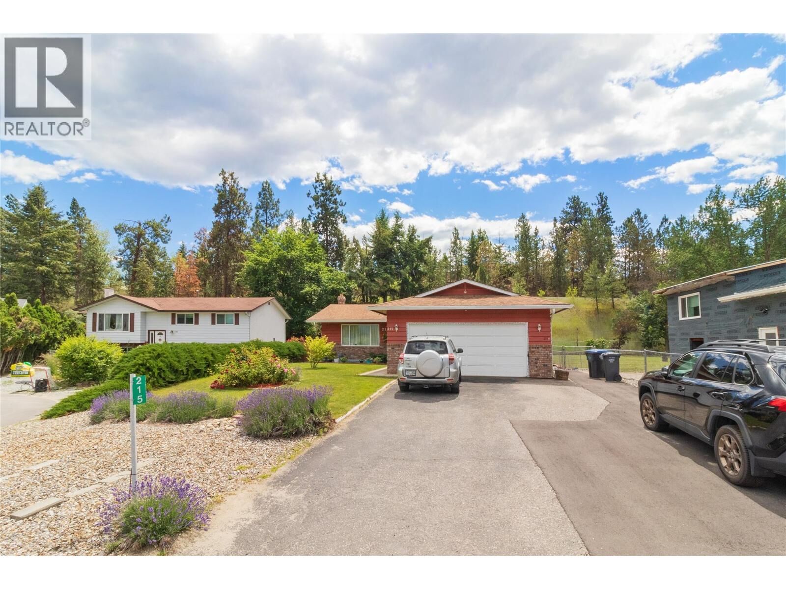 Property Photo: 215 Jupiter Court BC V1X 5W5