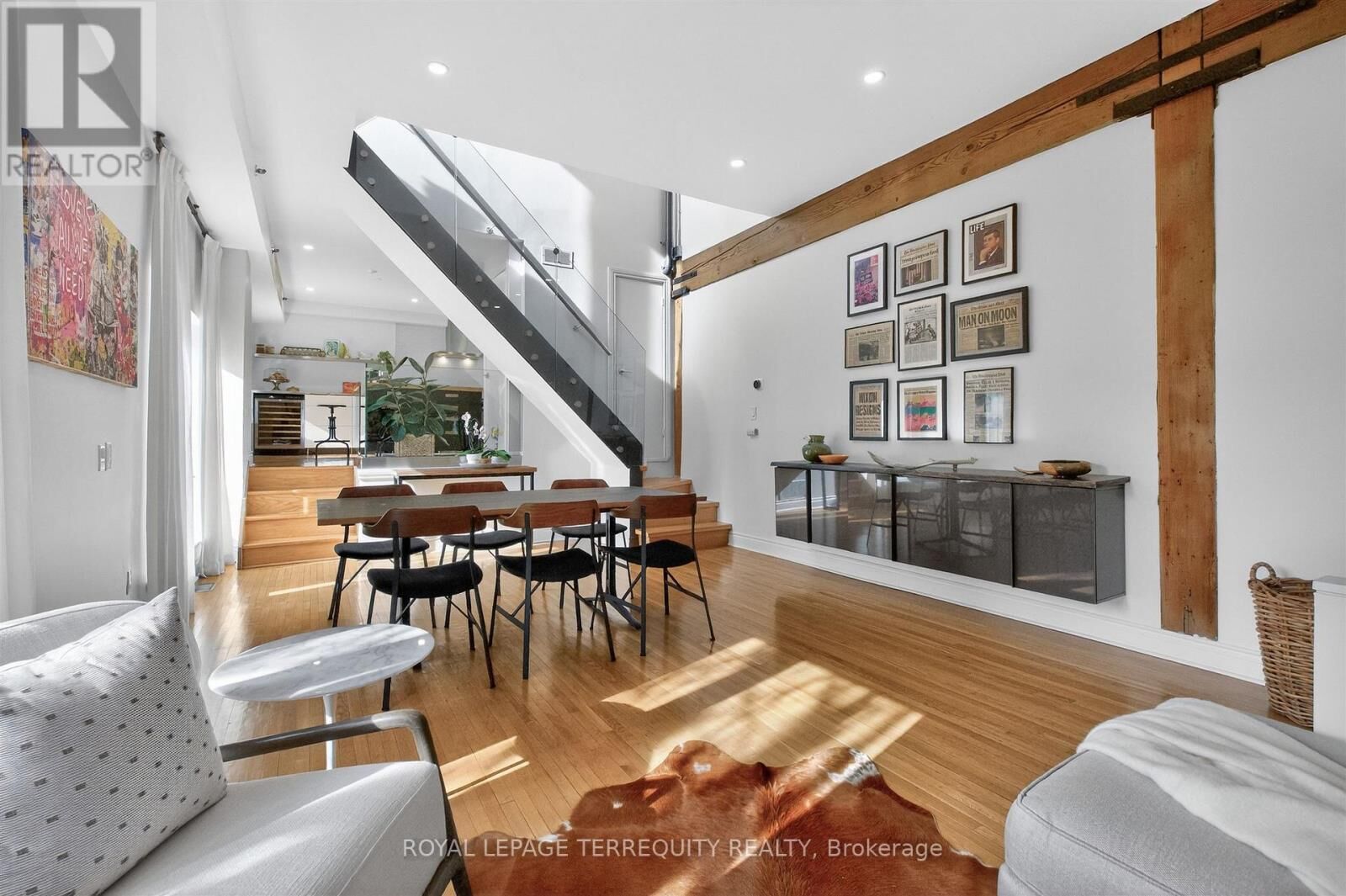 Property Photo: 75 Markham Street 1 ON M6J 2G4