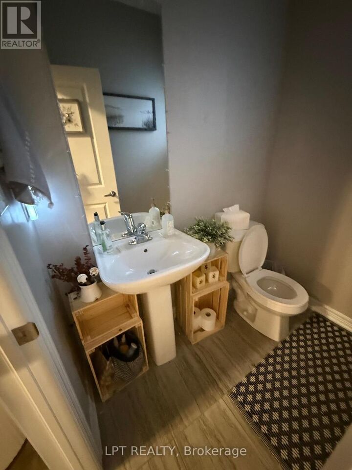 Property Photo: 50 Spring Crest Way ON L2V 0J8