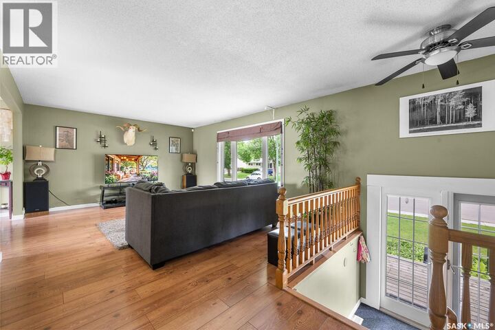 Property Photo:  10 Bastedo Crescent  SK S4T 6X9 