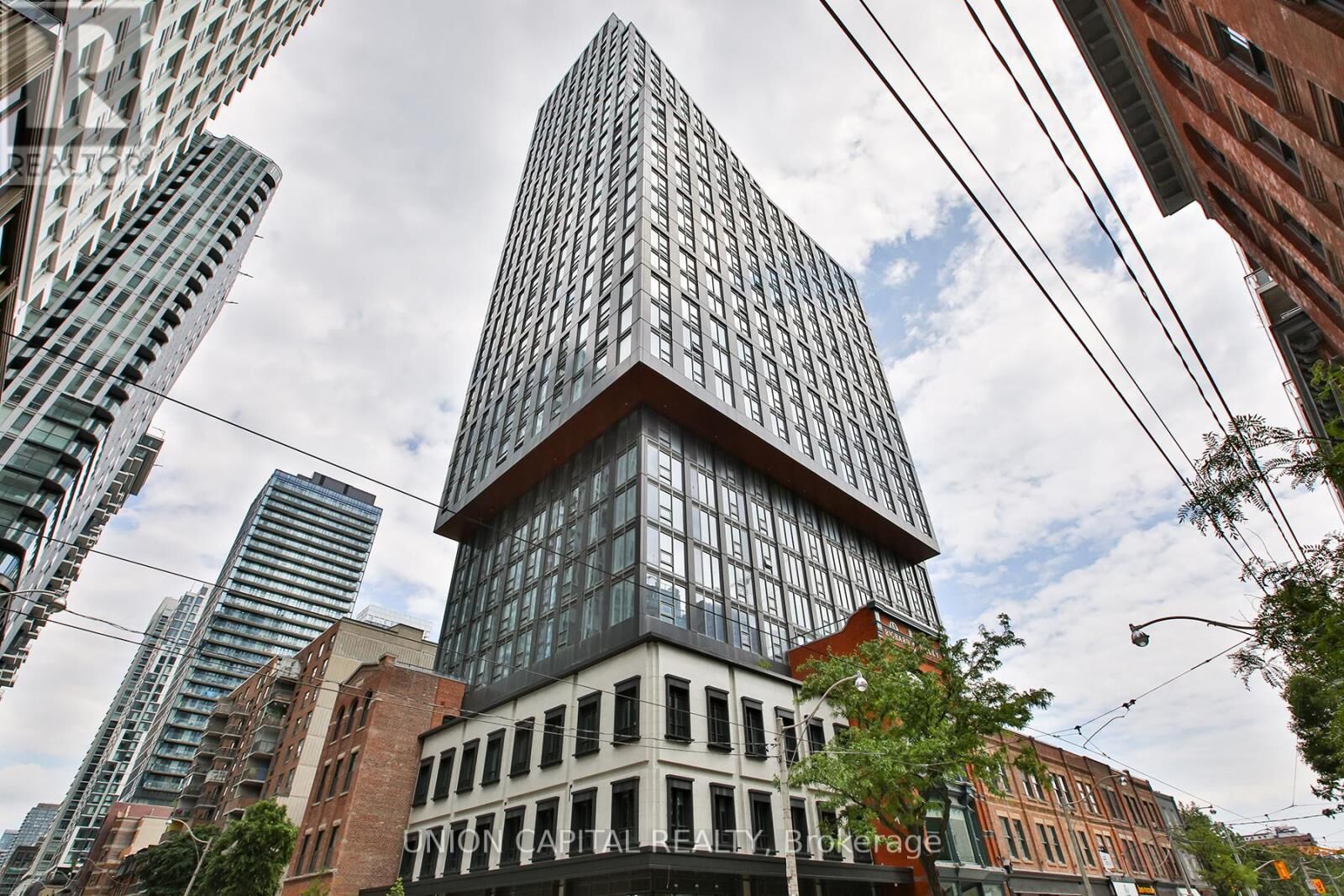 Property Photo:  100 Queen Street East 2312  ON M5C 0B5 