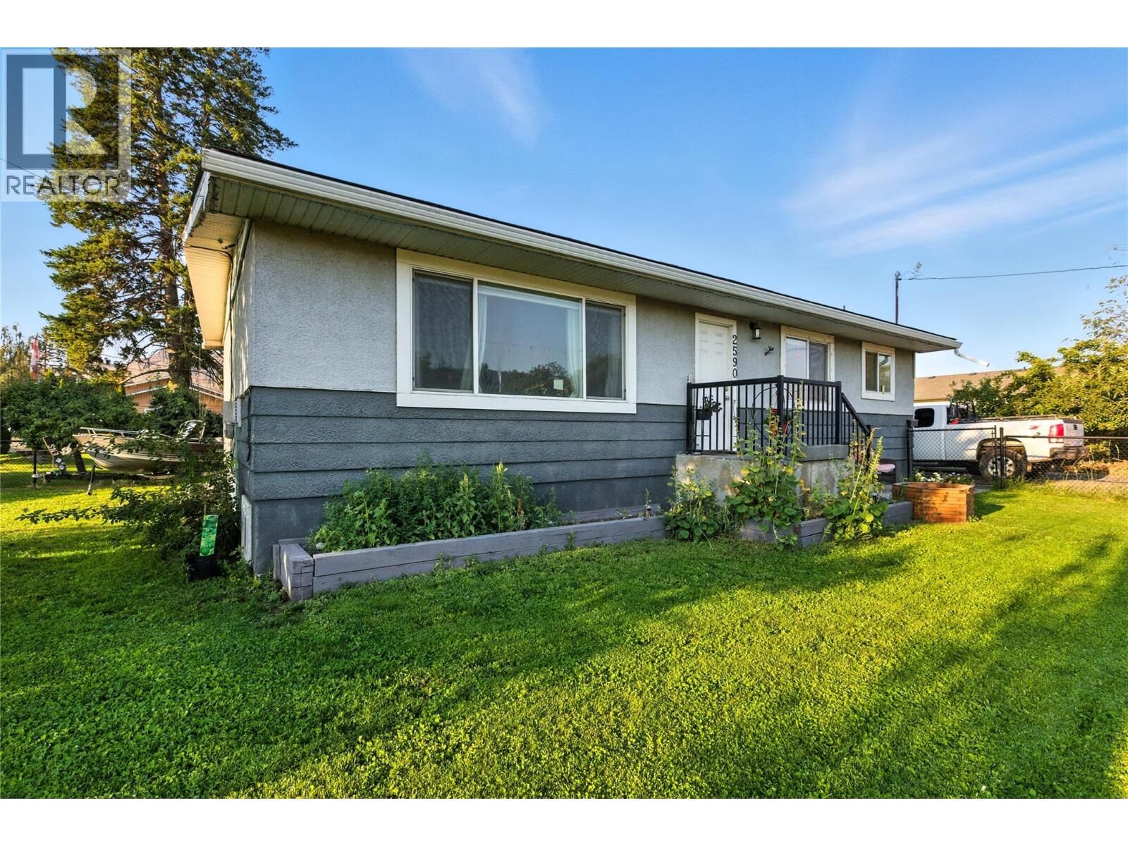 Property Photo:  2590 Tranquille Road  BC V2B 3N8 