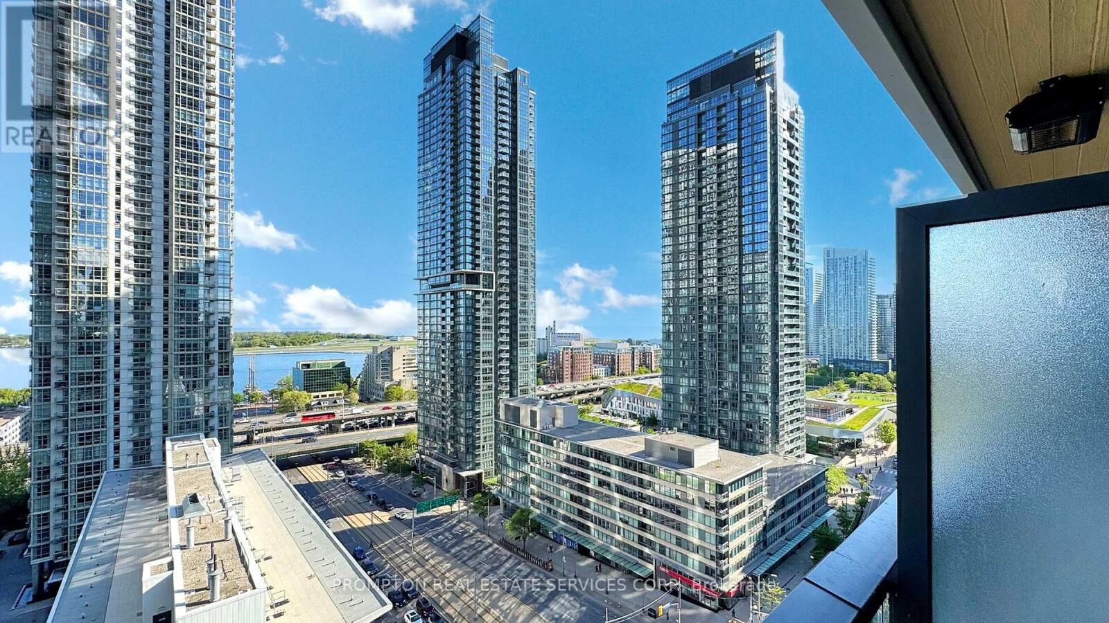 Property Photo: 3 Concord City Place Way 4110 ON M5V 0X3