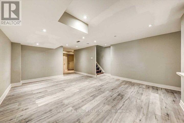 Property Photo:  43 Condarcuri Crescent  ON L6B 0G9 