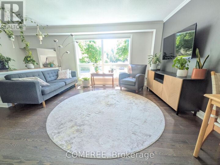 Property Photo:  8B Forester Crescent  ON K2H 8X9 