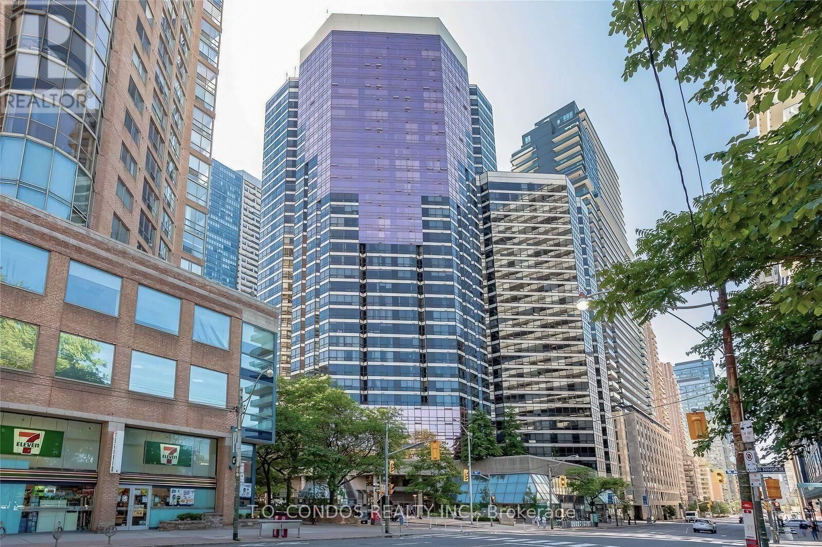Property Photo: 1001 Bay Street 404 ON M5S 3A6