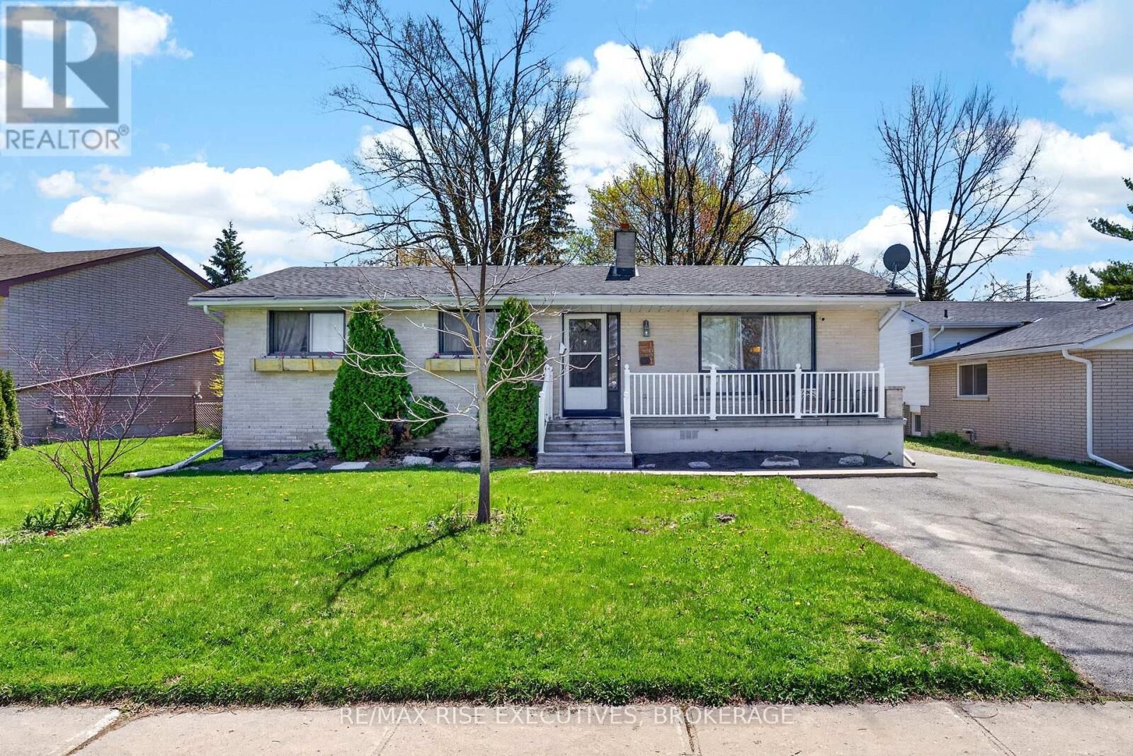 Property Photo: 1071 Hudson Drive ON K7M 5K9