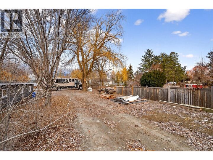 Property Photo:  2135 Merritt Avenue  BC V1K 1B8 