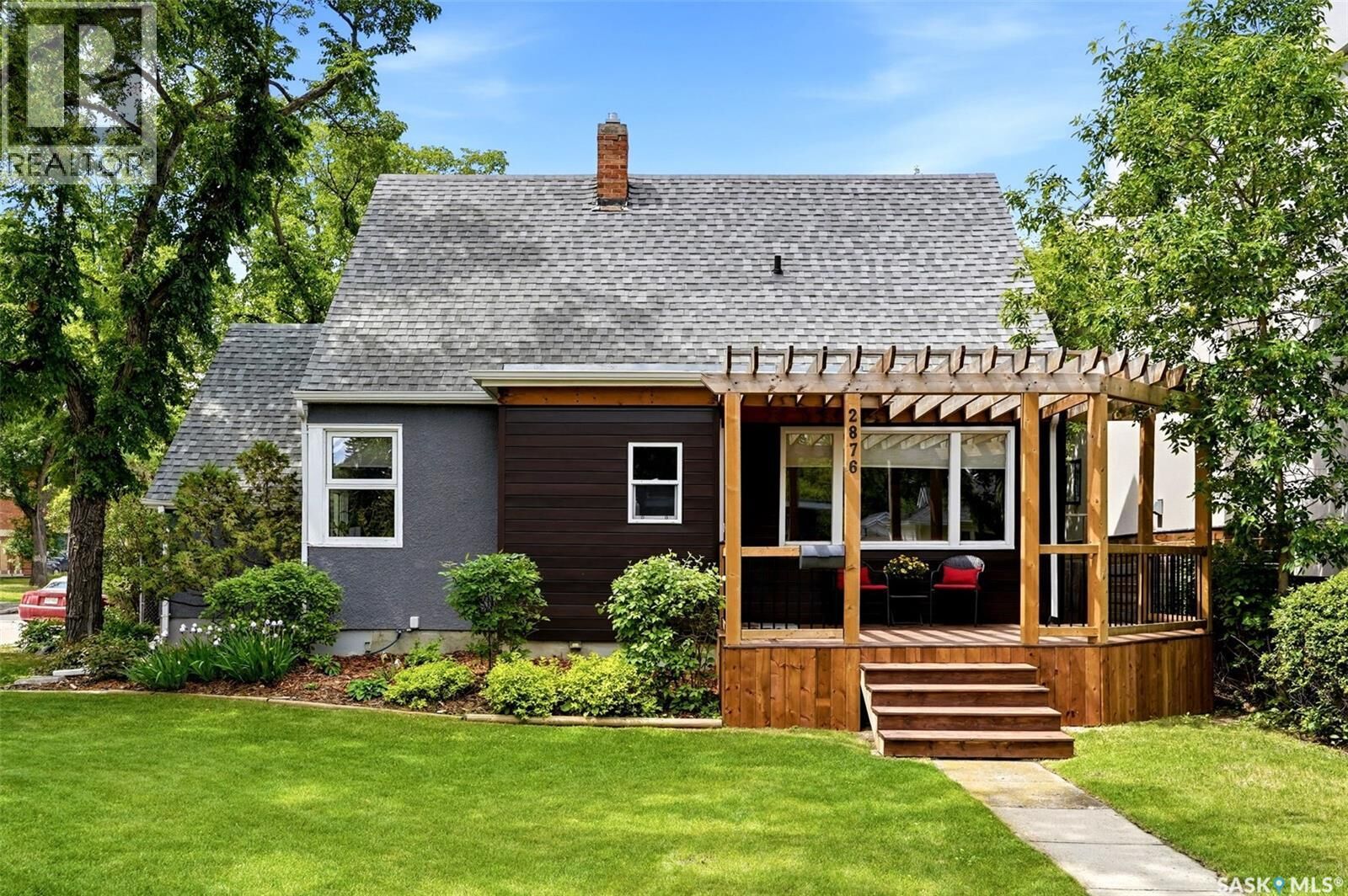 Property Photo: 2876 Cameron Street SK S4S 1W3