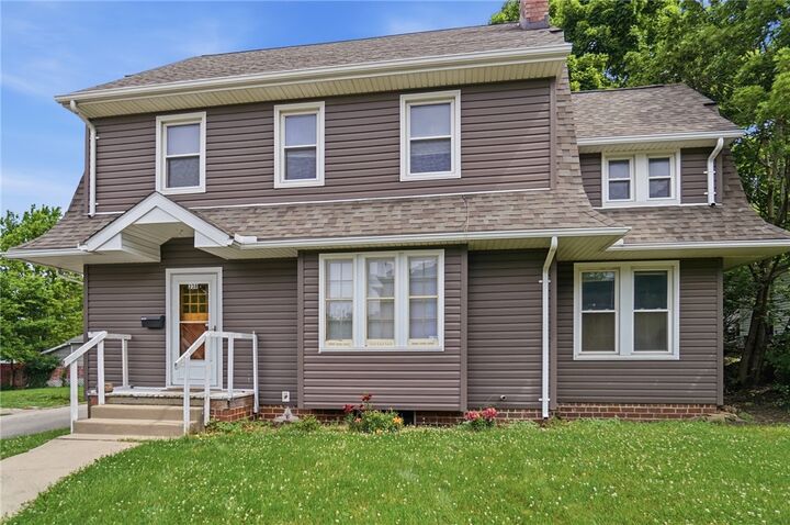 Property Photo:  238 W Court Street  OH 43078 