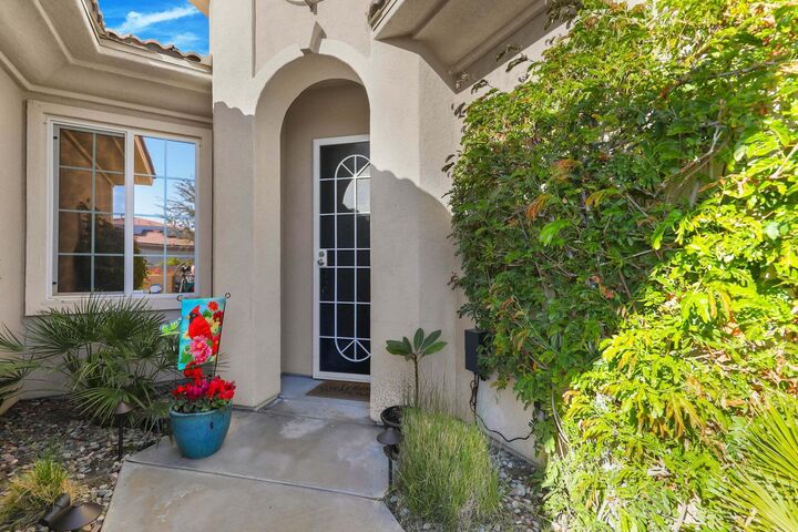 Property Photo: 53 Via Del Rossi CA 92270