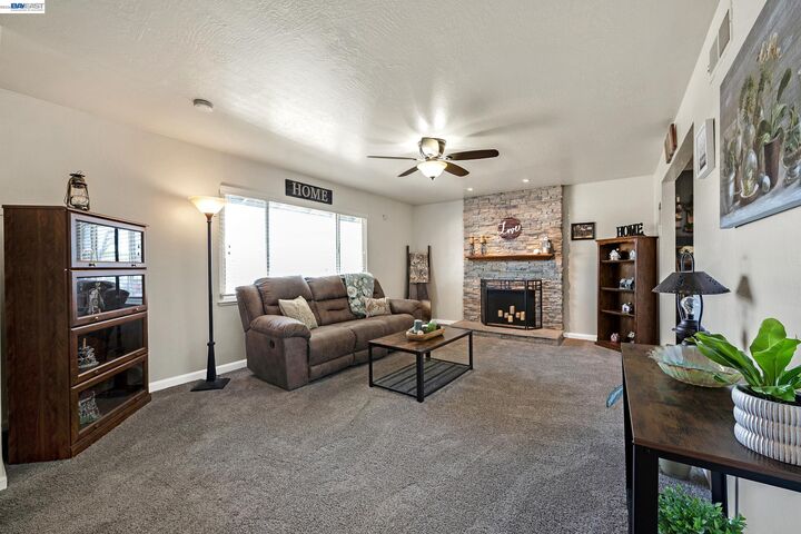 Property Photo: 25483 Lindenwood Way CA 94545