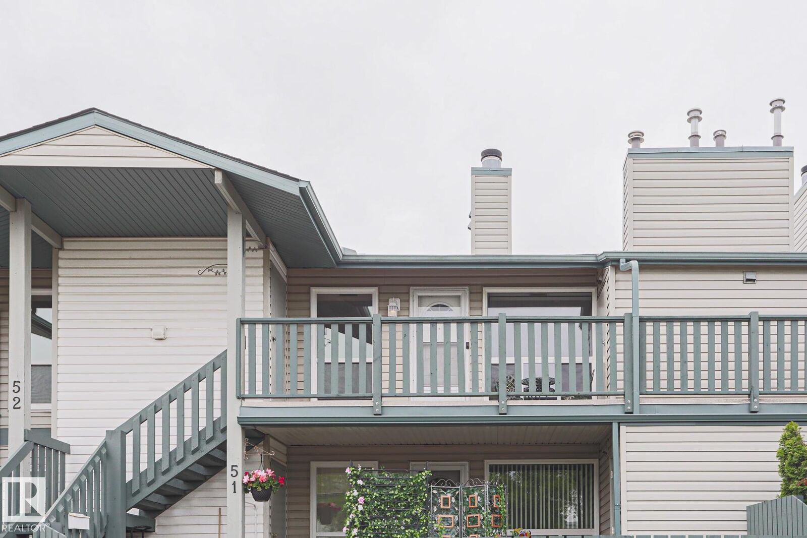Property Photo:  2703 79 Street NW 52  AB T6K 3Z6 