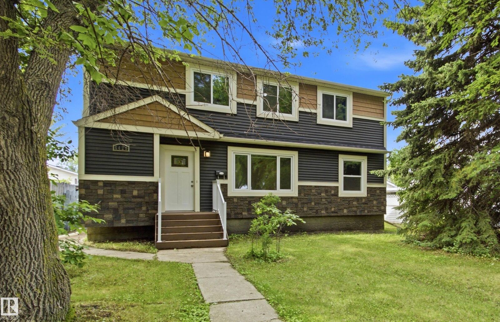 Property Photo:  6420 105 Street NW  AB T6H 2N7 