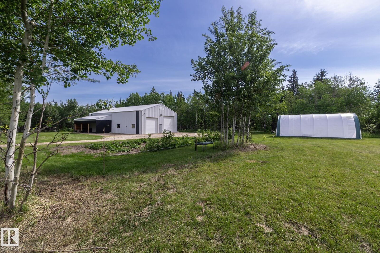 Property Photo:  57511 Range 92 Road  AB T0E 1N0 