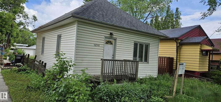 Property Photo:  12741 117 Street NW  AB T5E 5J6 
