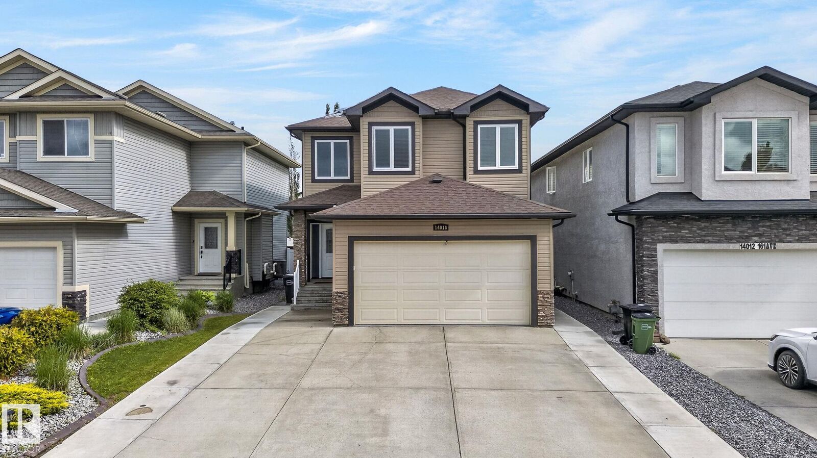 Property Photo: 14016 161 Avenue NW AB T6V 0E5