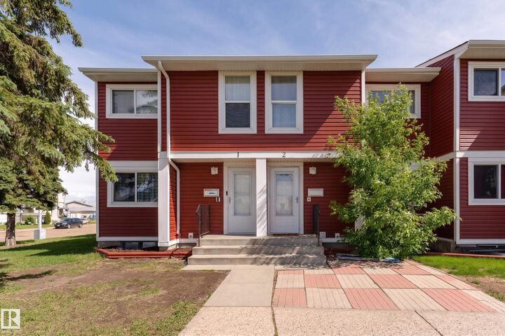 Property Photo: 4707 126 Avenue NW 2 AB T5A 4K4