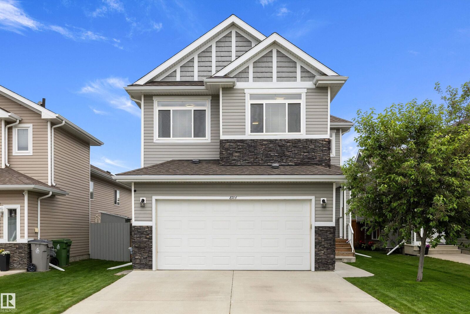 Property Photo:  8914 97A  AB T8R 2N6 