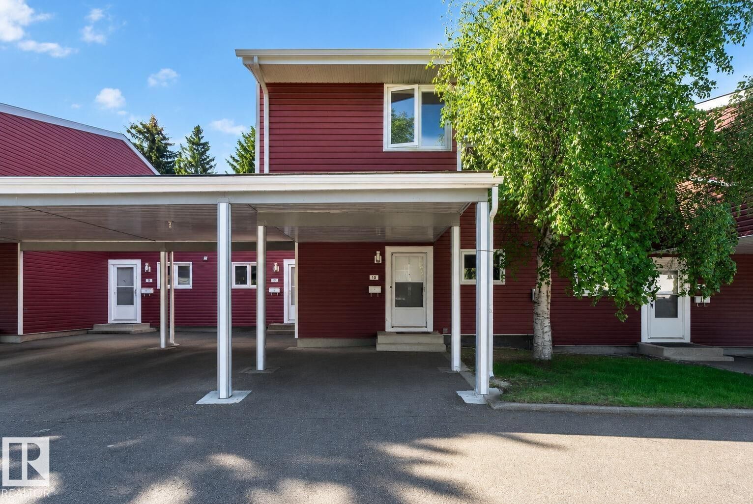 Property Photo:  1904 48 Street NW 10  AB T6L 5H3 