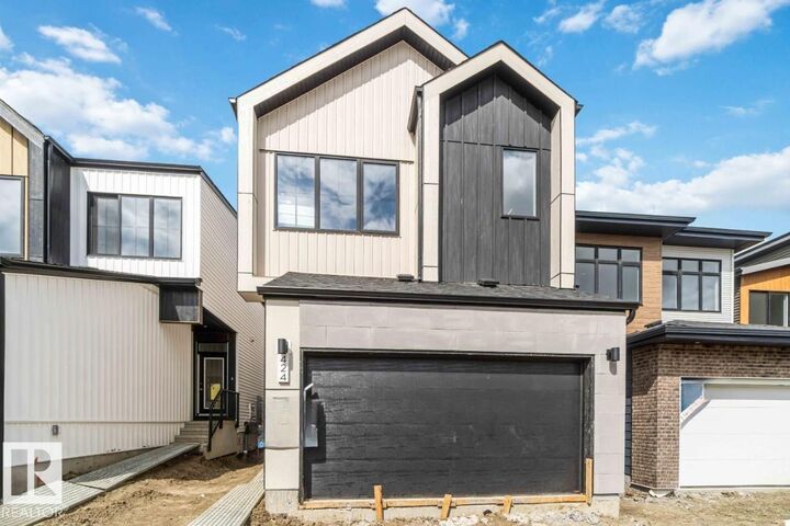 22522 83A Avenue NW — photo 1