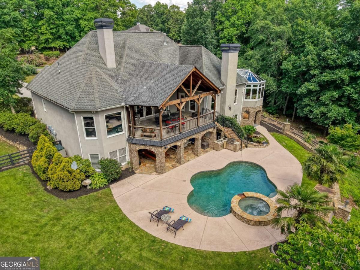 Property Photo:  8320 Glen Lake Drive  GA 30028 