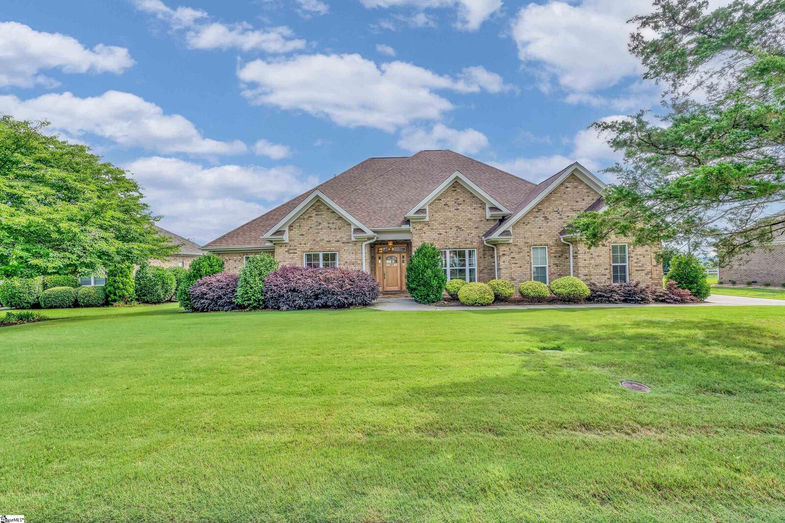 Property Photo: 523 Carolee Way SC 29651