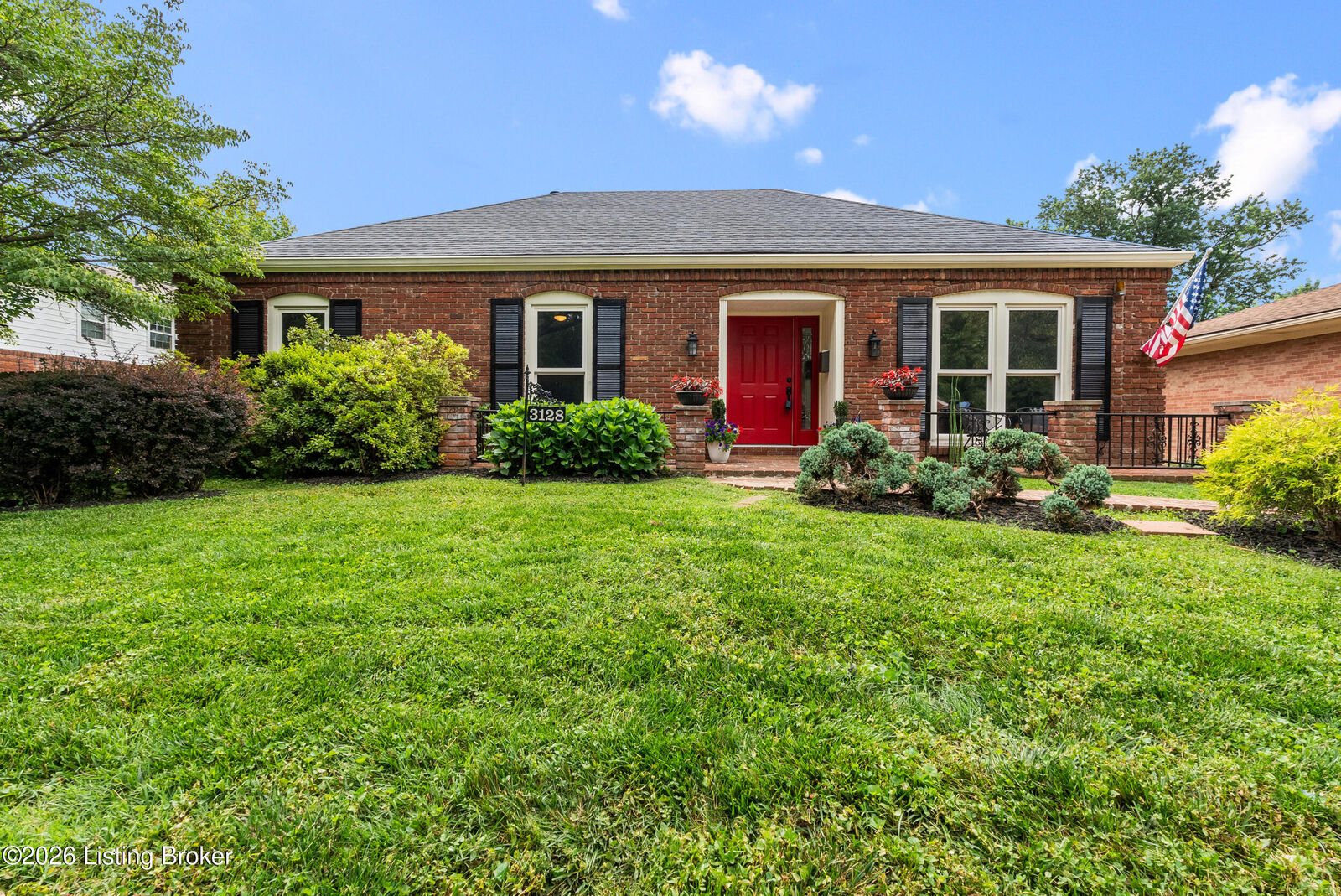 Property Photo:  3128 Mylanta Pl  KY 40220 