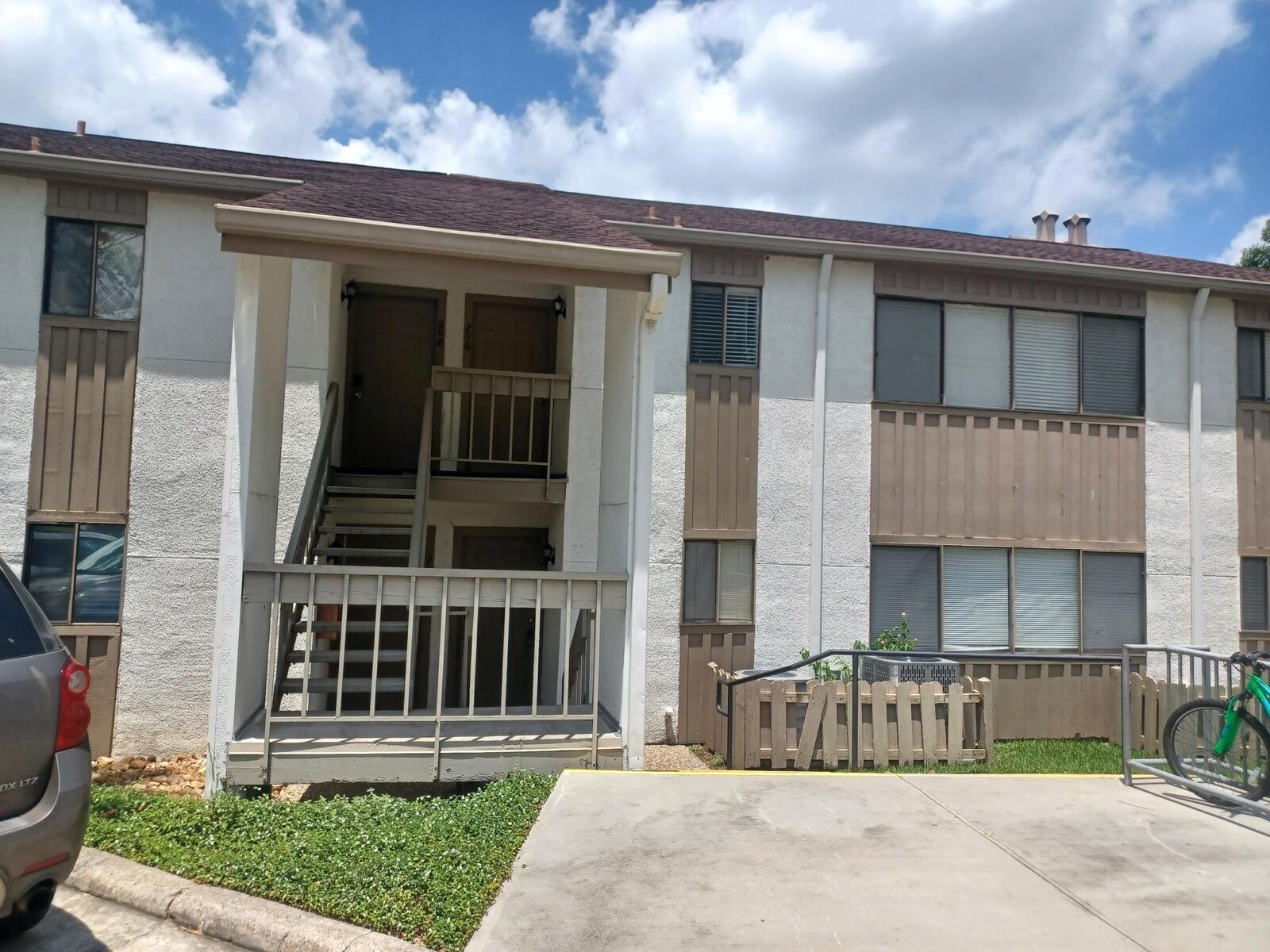 Property Photo: 12100 Melville Drive 206B TX 77356