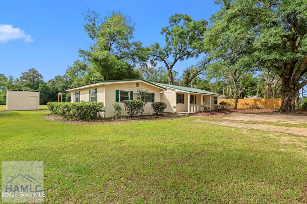 Property Photo:  960 Old Doctortown Road  GA 31545 