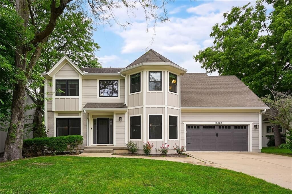 Property Photo: 18870 W 116th Street KS 66061