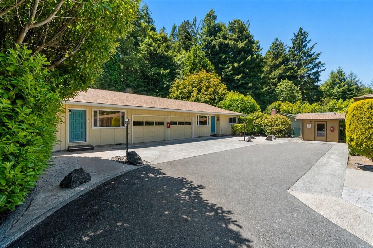 Property Photo:  2870 Lucas Street  CA 95501 