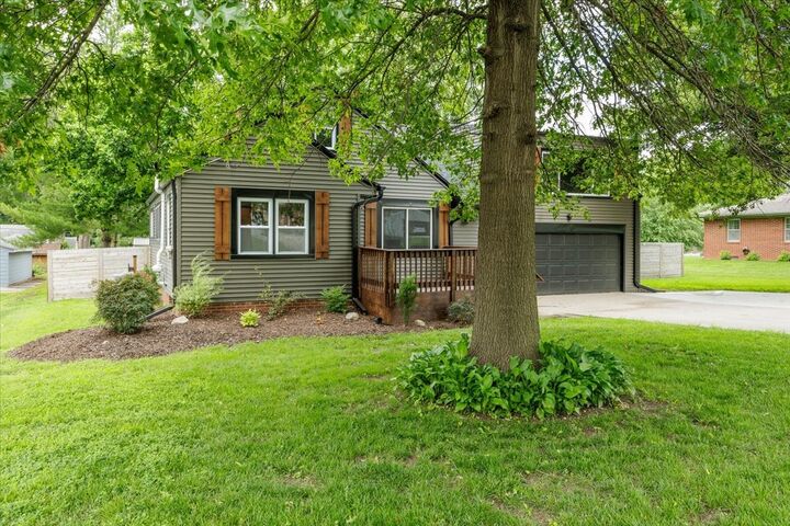 Property Photo: 1244 70th Street IA 50324