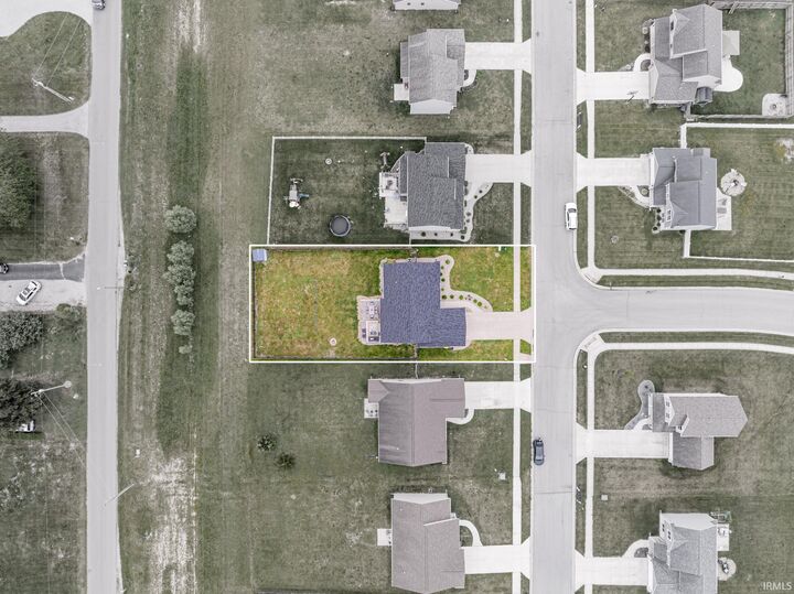 Property Photo: 2502 Trillium Cove IN 46748