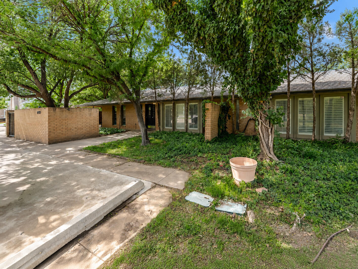 Property Photo:  4910 19th Street  TX 79407 
