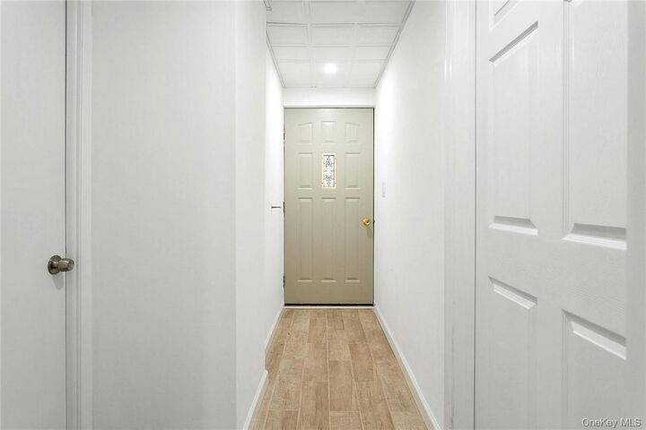 Property Photo:  1970 E Main Street Apt 1974  NY 10547 