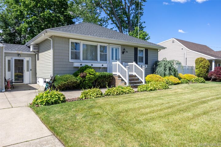 Property Photo:  95 Laurel Road  NY 11757 