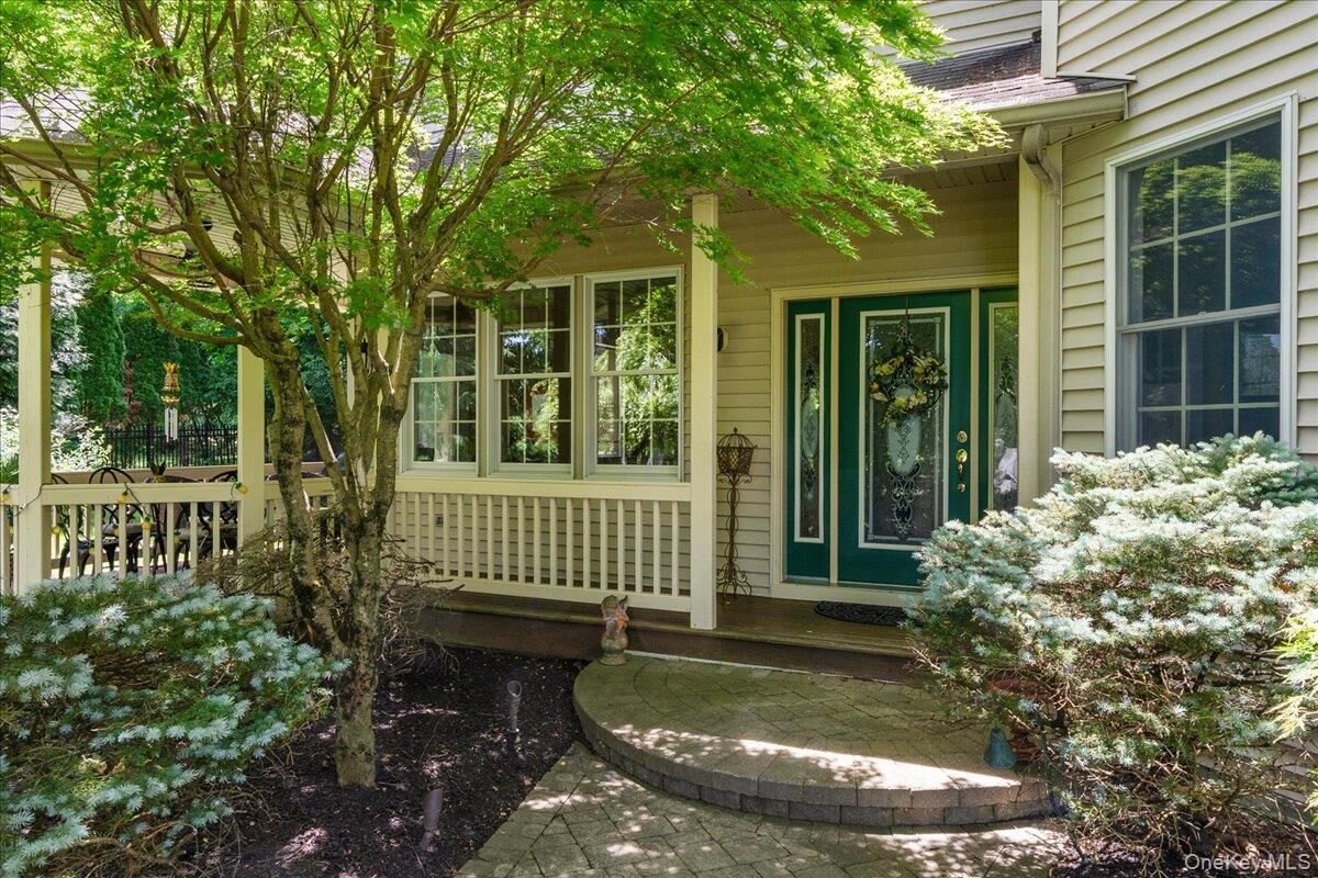 Property Photo:  32 Somerset Lane  NY 10990 