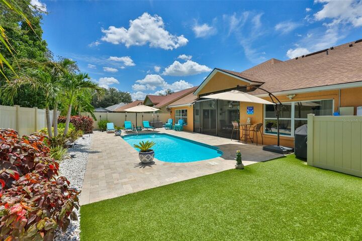 Property Photo:  7613 Nottinghill Sky Drive  FL 33572 