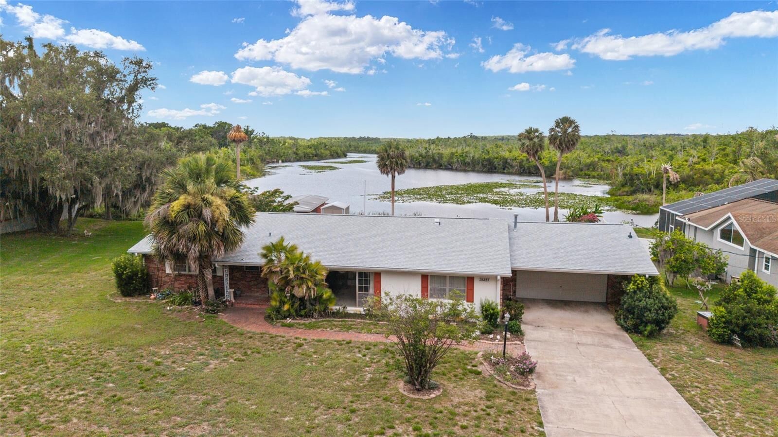Property Photo: 35237 Mulholland Drive FL 34731