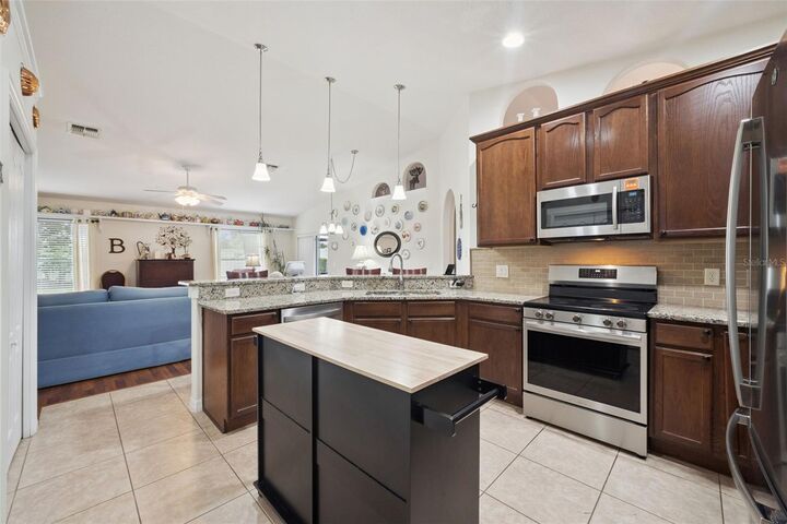 Property Photo:  2243 Wolf Ridge Lane  FL 32757 