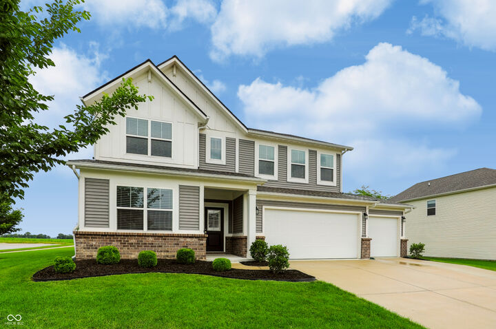 Property Photo:  24 Hollister Way  IN 46034 