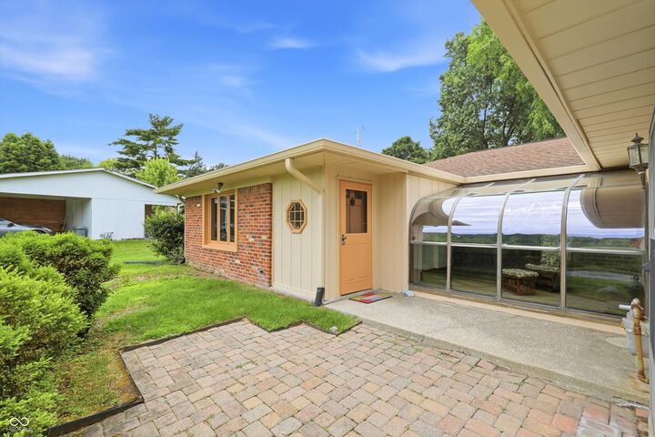 Property Photo:  26 W Hill Valley Drive  IN 46217 