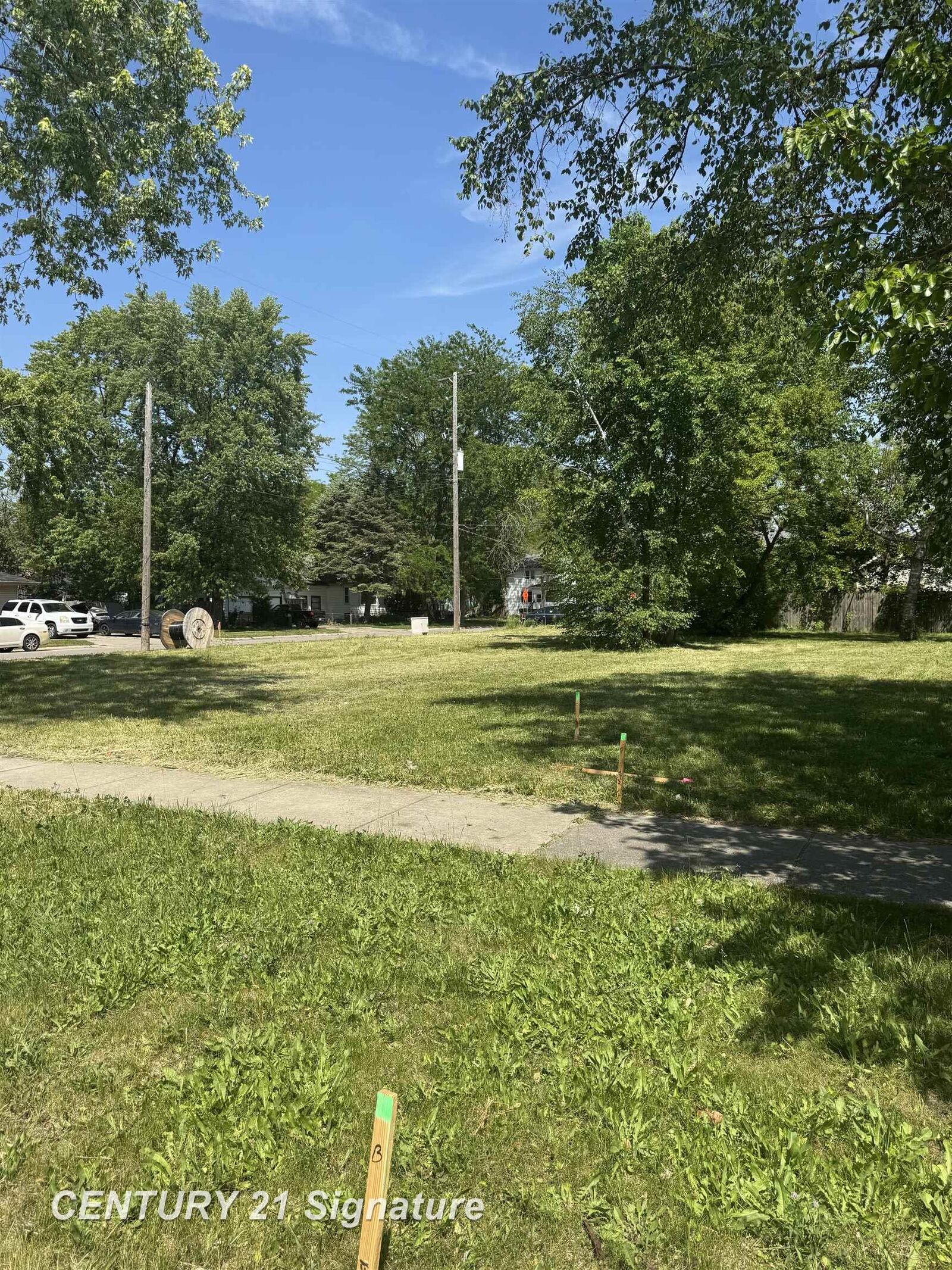 Property Photo:  2458 N Oakley Street  MI 48602 