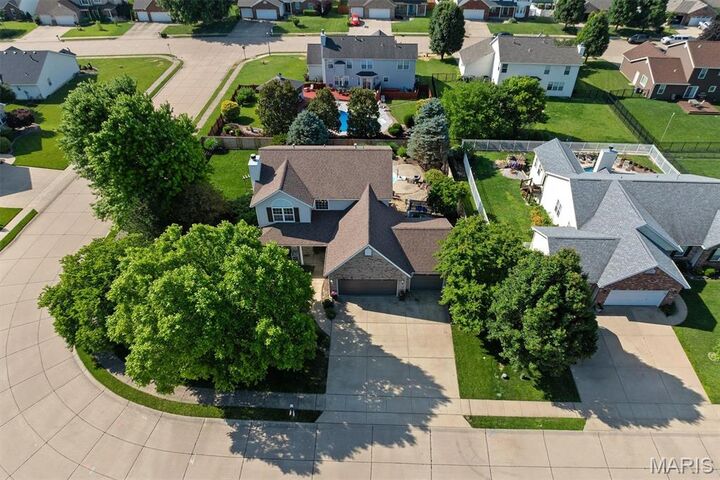 Property Photo:  107 Crystal Gate Lane  IL 62034 
