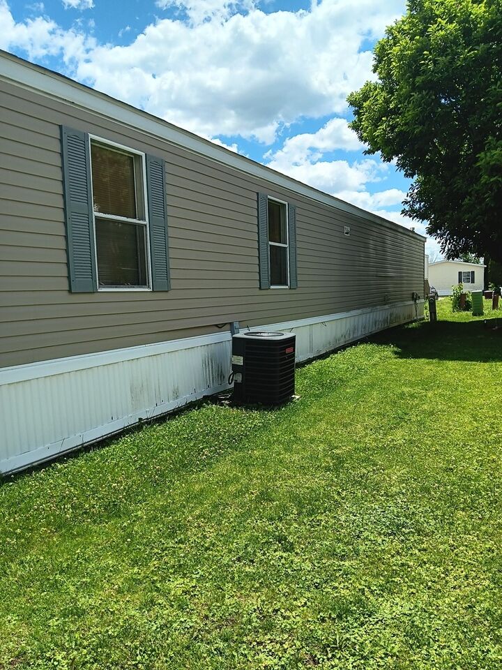 Property Photo: 253 Park Lane IL 60411