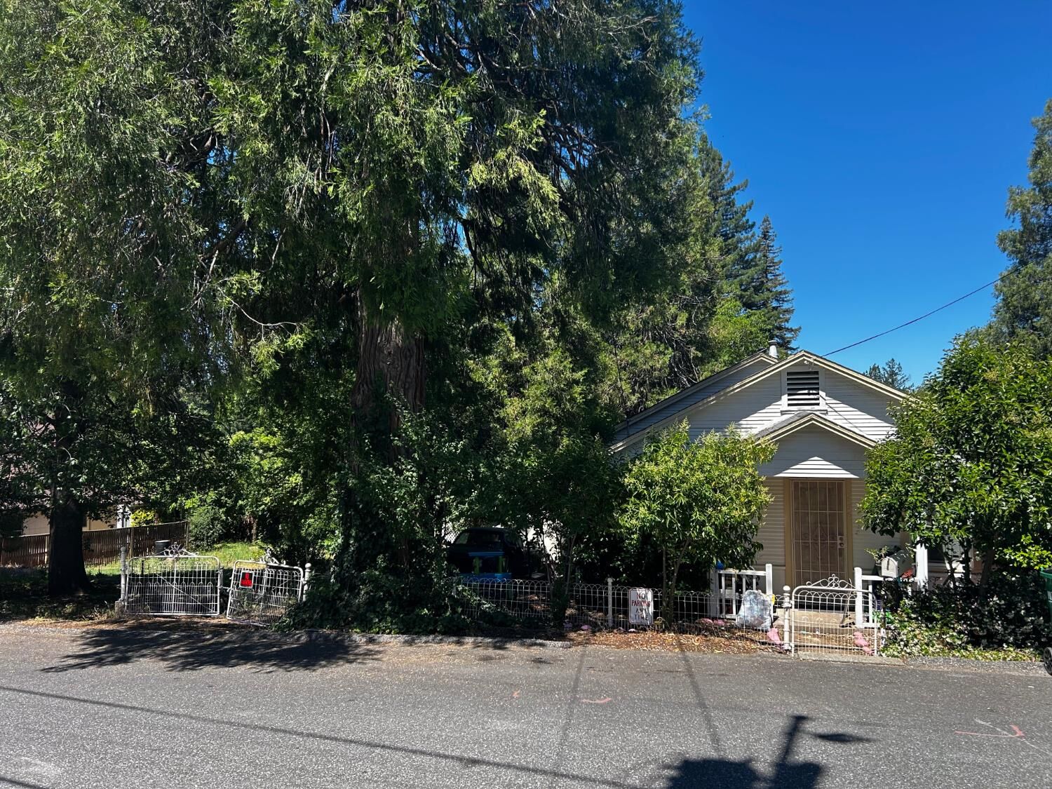 Property Photo:  638 Leduc Street  CA 95945 