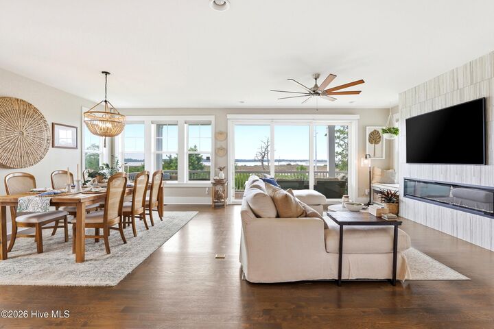 Property Photo: 8020 Cotton Rose Court NC 28412