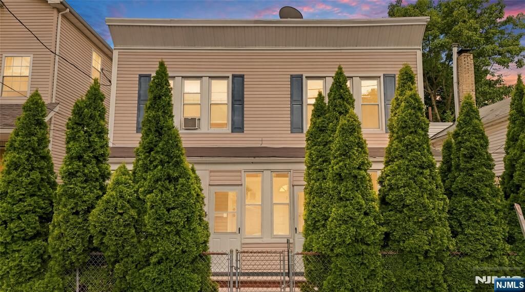 Property Photo:  604 Forest Street  NJ 07050 