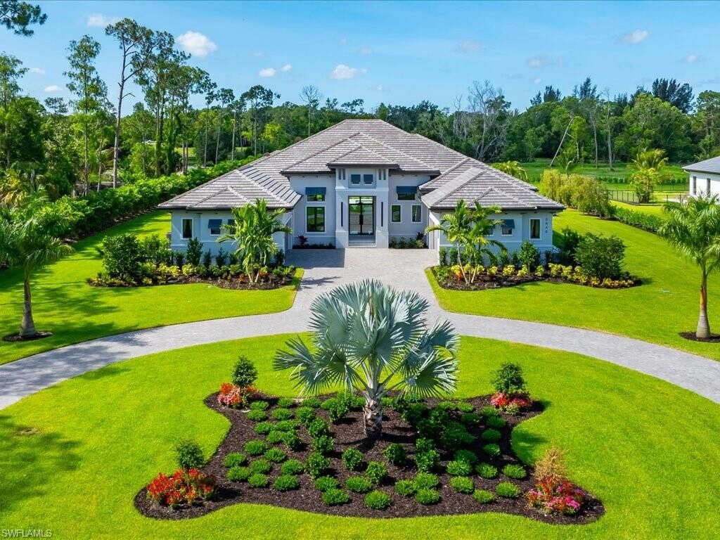 Property Photo: 6446 Daniels Rd FL 34109